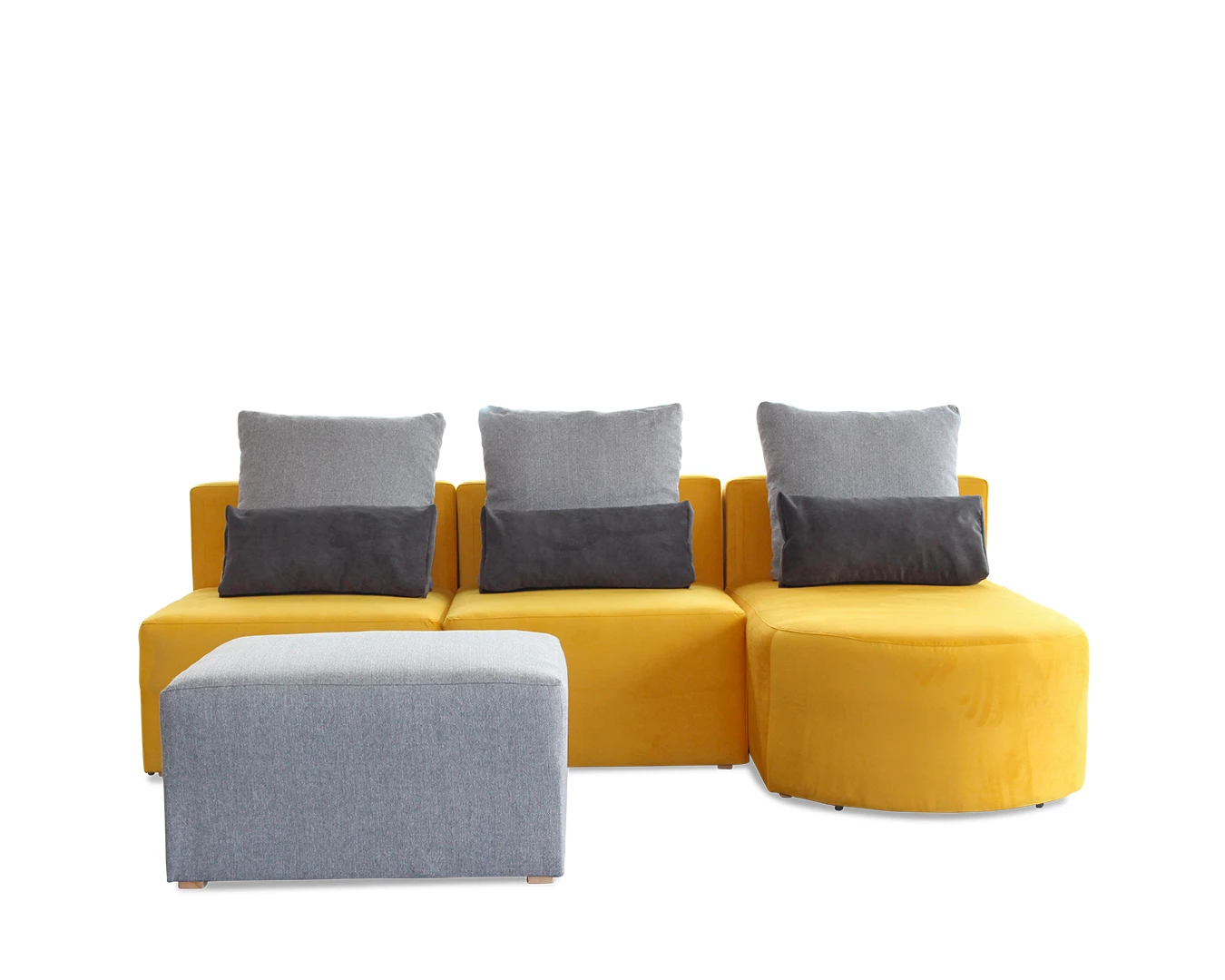 Ugaona modularna garnitura model Dora sivi jastuci, sivi tabure slikano od napred.