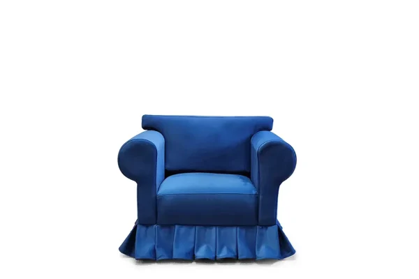 Fotelja Nika plave boje sa žičanim jezgrom i drvenom bazom pogled spreda